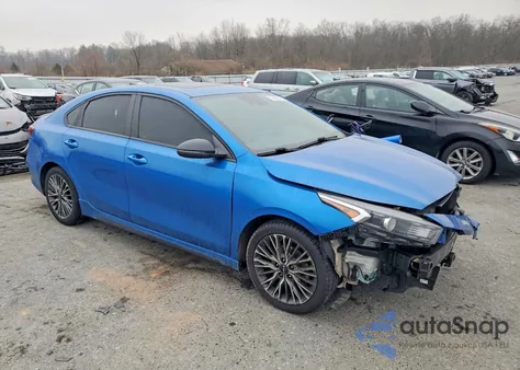 2022 Kia Forte Gt Line z USA, uszkodzony, nr VIN 3KPF54AD5NE426222